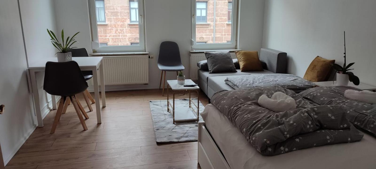 Privatzimmer-2 In Ruhiger Lage 9Min Von Hbh Nuremberga Exterior foto